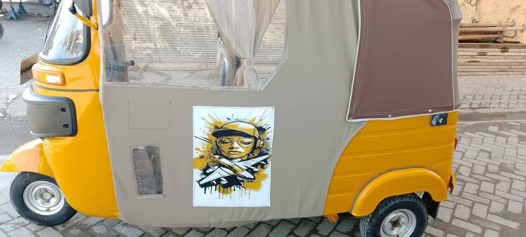 تكتك موديل 19 شهر 12 رقم سنويه نكليزي تحويل ثاني يوم كشر مصبوغ عام للجماليه   مكينه كير كلج اكسل مكفول مكينه مال 20 بيها تخم تاير ابو لحيه بيها كهرباء كامله اي نقص مابيها كبل لشارع ربع مذب عليها  مكاني مدينه الصدر فقط شراي يتصل  ***********
