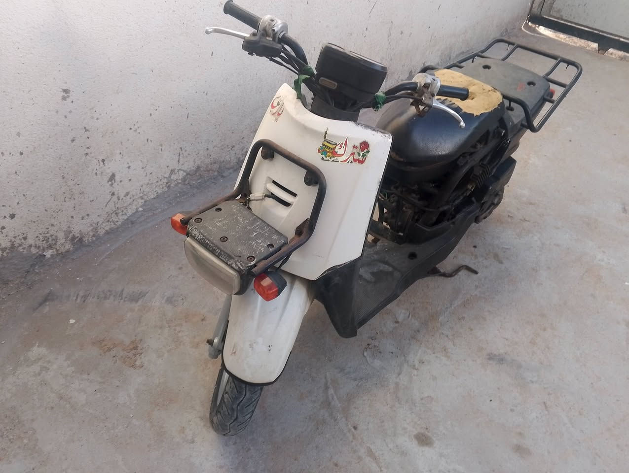 السلام عليكم دراجه بيكم ياماها مال بيت   دراجه شغاله وحلوه بس  نقصها  كفرات صفح سعرها مناسب 250 وبيها مجال  للاستفسار راسلني خاص


**إذا كنت صاحب هذا الإعلان وتريد حذفه لأي سبب، رجاءا أرسل رسالة إلى الدعم الفني**