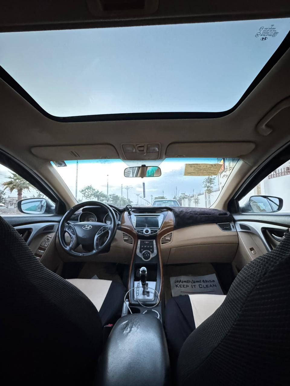 سلام عليكم النترا موديل ١٤ سياره خليجيه مكينه ١٨٠٠ فول موصفات عده بصمه بيه بنيد مبدل شركه وبيه رشات صبغ رقم كربلاء بسمي مداور ثاني يوم المكان كربلاء المقدسه اتصال *********** السعر ١١٥ وبيه مجال
