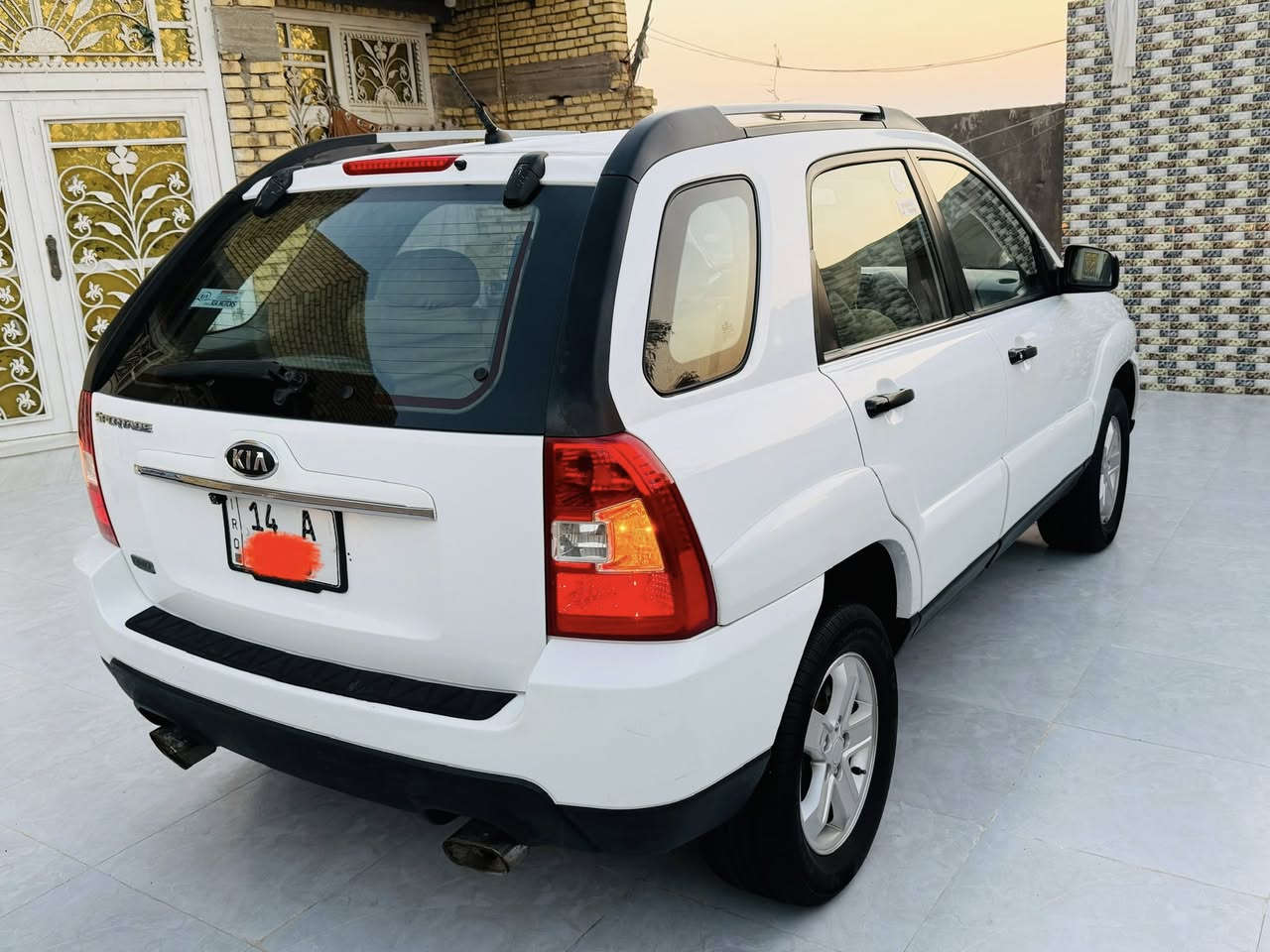 اللهم صل على محمد وال محمد 
السلام عليكم كيا سبورتج موديل 2009 خليجي مكفوله ضربه وصبغ 
وتبديل وخياس ماشيه 200 الف 
جاهزه من كلشي كير ومكينه وحداديه وتبريد ثلج تخم تاير جديد دواخل كلش جديده شاشه كأمره سياره مال جناي ماعوزه برغي ترايه كلش حلو 
رقم بصره دولي سنويه جديده هزه جديده السعر 118 مكان السياره 
الناصية الشراي يتصل ***********
