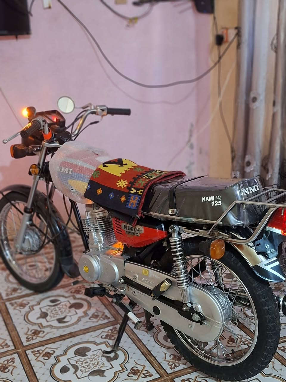 سلام عليكم دراجة تعمير جديد غراض كلهة أصلية مال سيد خلدون شرط برغي تجاري مابيهة الدراجة أوراق وتصويرهة هاذ هسة الدراجة ما اطلع بيهة قليل مكاني بلعمارة لاستفسار لاتصال *********** ورحمة على والديكم الموشراي لايخابر
