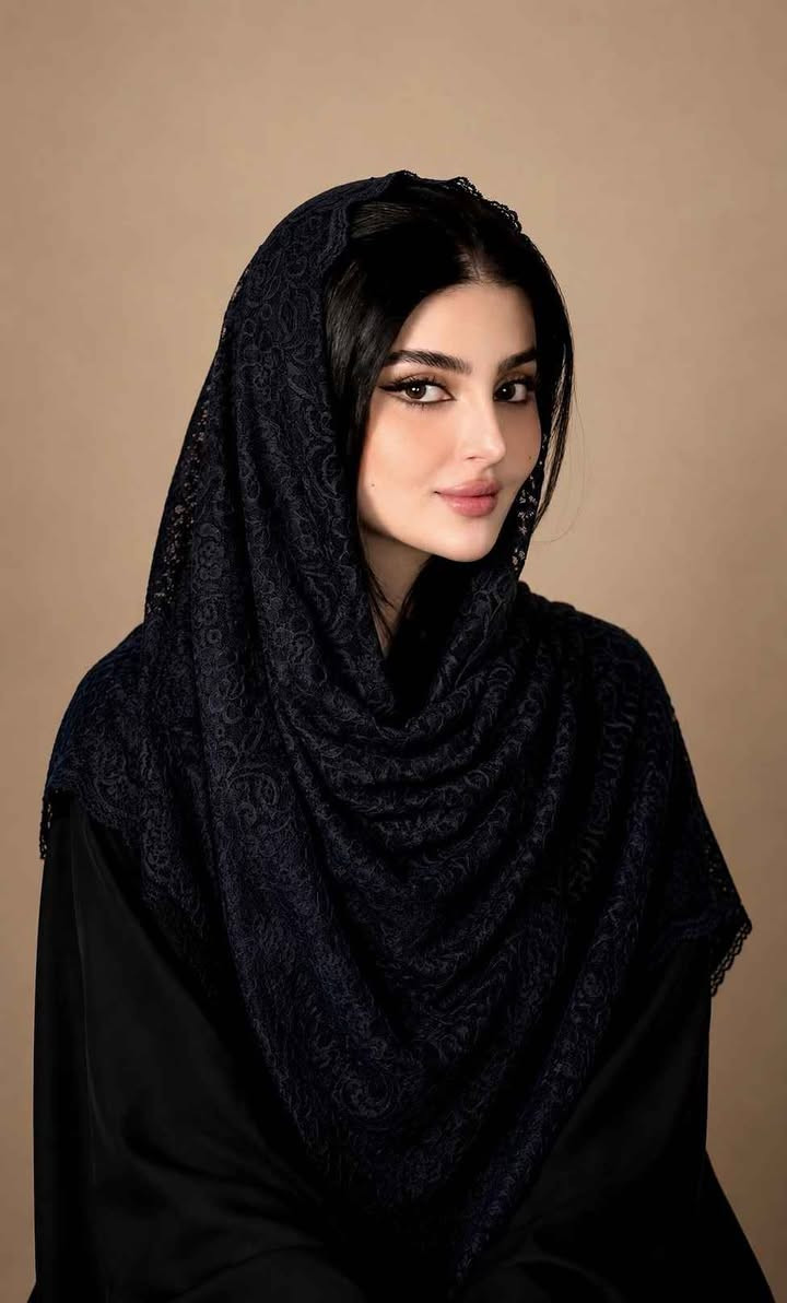 ✨ وصل شال الذكاء الاصطناعي الترند ✨
🧵 خيط بريسم وقماش تول فاخر
💎 نعومة ولمعة راقية جدآ 
🎀 تصميم أنيق وموديل عصري
🌈 ألوان مميزة تتناسب مع كل الإطلالات😍
قياس الشال / الطول مترين والعرض 70 سم ✔️
#الاصلي الكويتي البريسم 💯 

الحجز والاستفسار مراسله الصفحه خاص 
🚘 يوجد خدمة توصيل لجميع محافظات العراق ٤ الاف 🚘 بغداد, العراق


**إذا كنت صاحب هذا الإعلان وتريد حذفه لأي سبب، رجاءا أرسل رسالة إلى الدعم الفني**