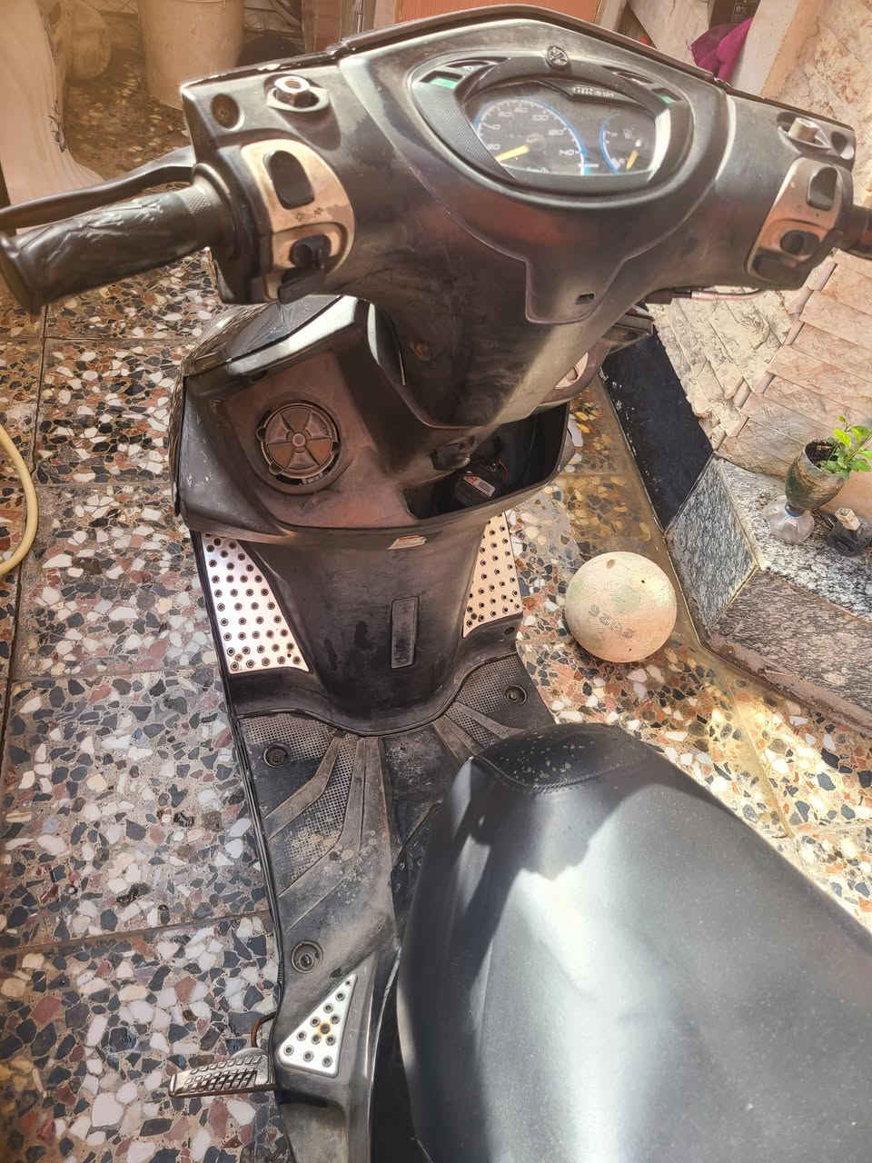 جي تي ار نوزل خطين طلاعات دراجه ممفتوحه كهربائيات كلهة شغاله لايت ثلجي نكره بكل وقت كفرات كلهة اصليه مختمه مكاني شعب سعر 600 وبيهة مجال ***********
