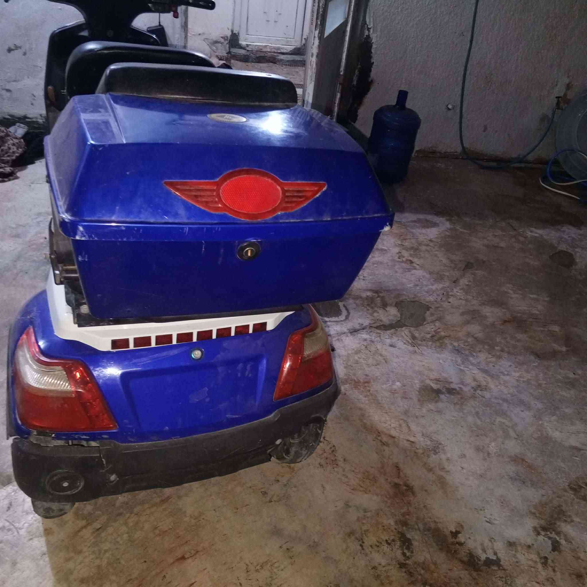 موطور شحن 6بطاريات جدد يقرن عشره ونص وسعر 400 وبي مجال استفسار علئ هاذا الرقم ***********
