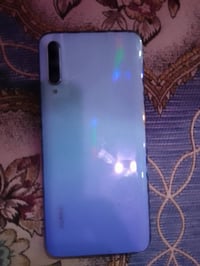 واي 9 اس • بصمة جانبية • كامرات تخبل