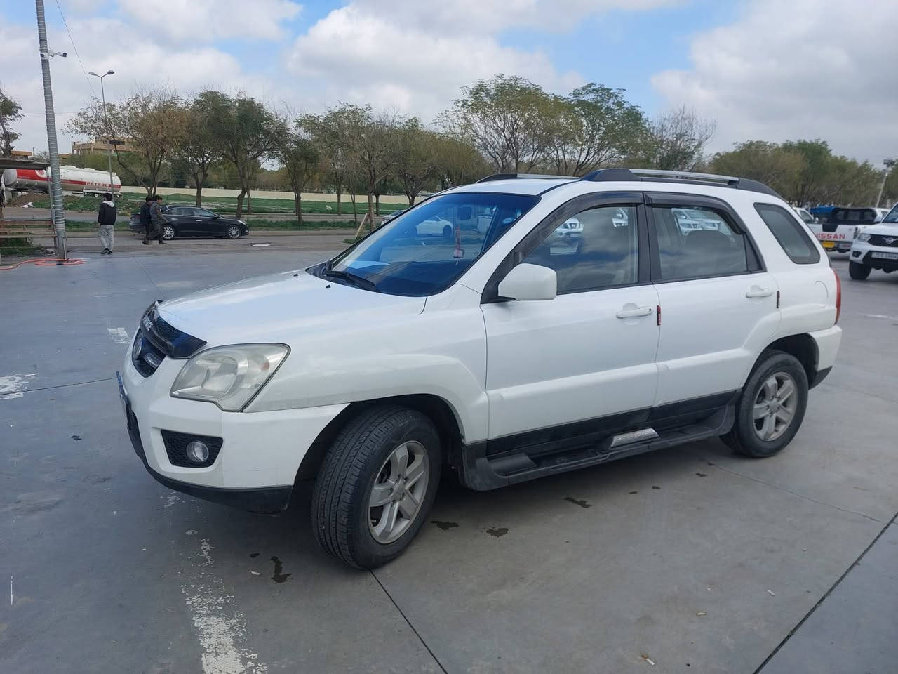 السلام عليكم للبيع فقط
اسبورتج موديل 2010 كفاله من صبغ وتبديل ومحرك وكير وحداديه وتبريد وتايرات وحته البلاستك الداير شرط السونار 

فول مواصفات فتحه  ويل كب محرك 2000  داخل عسلي داخل صاج السياره نظيفه وجاهزه ومكفوله رقم سليمانيه سنويه 2030

تحويل مباشر 

ديالى مندلي الاتصال ***********

اتصال فقط ***********
