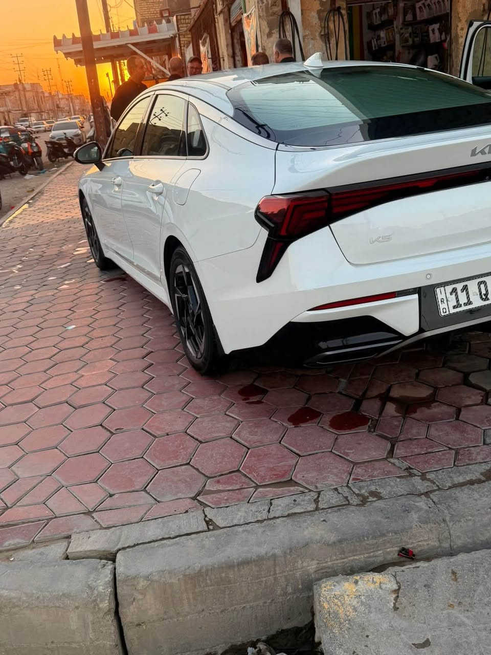 🚘 للبيع | كيا K5 موديل 2024 خليجي
✅ محرك 2.5
✅ قير أوتوماتيك 8 سرعات
✅ وارد خليجي
✅ تشغيل بصمة + ريموت ذكي
✅ تشغيل السيارة عن بُعد
✅ شاشة كبيرة تدعم Apple CarPlay و Android Auto
✅ كاميرا خلفية
✅ حساسات أمامية وخلفية
✅ مثبت سرعة
✅ أوضاع قيادة (Drive Mode)
✅ مكيف أوتوماتيك
✅ مرايا كهربائية قابلة للطي
✅ إضاءات LED أمامية
✅ وسائد هوائية + نظام مانع الانزلاق + ABS

السيارة نظيفة جدًا، استخدام خفيف، وما تحتاج أي مصروف جاهزة كفالة 

📍الموقع: الناصرية 
السعر: 210 $
📞 للاستفسار: *********** واتساب
