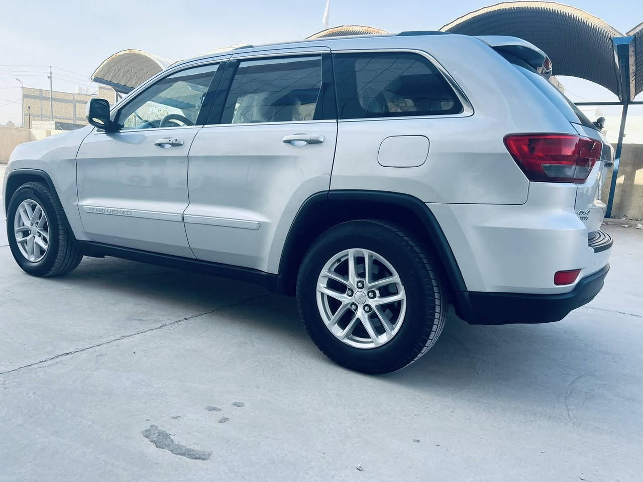 سلام عليكم
جيب لاريدو 2012 امريكي رقم بغداد كفاله فول مواصفات كير محرك كفاله 
اخوان السياره جديده بمعنى الكلمة جاهزه كير محرك تبريد حداديه تخم تاير لايت زنون السعر 165 وبيها مجال العنوان الناصريه الشموخ ***********
