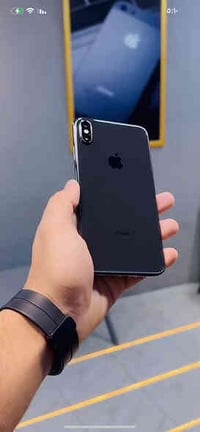 آيفون اكس إس ماكس للبيع ذاكرة ٢٥٦ نموذج M جهاز كلش جديد مبدل بطاريه وب...