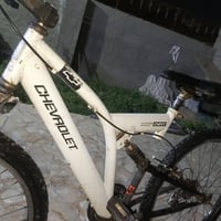 عندي بايسكل للبيع البايسكل نضيف امريكي مابي اي نقص فقط ستاند ب3الاف سع...