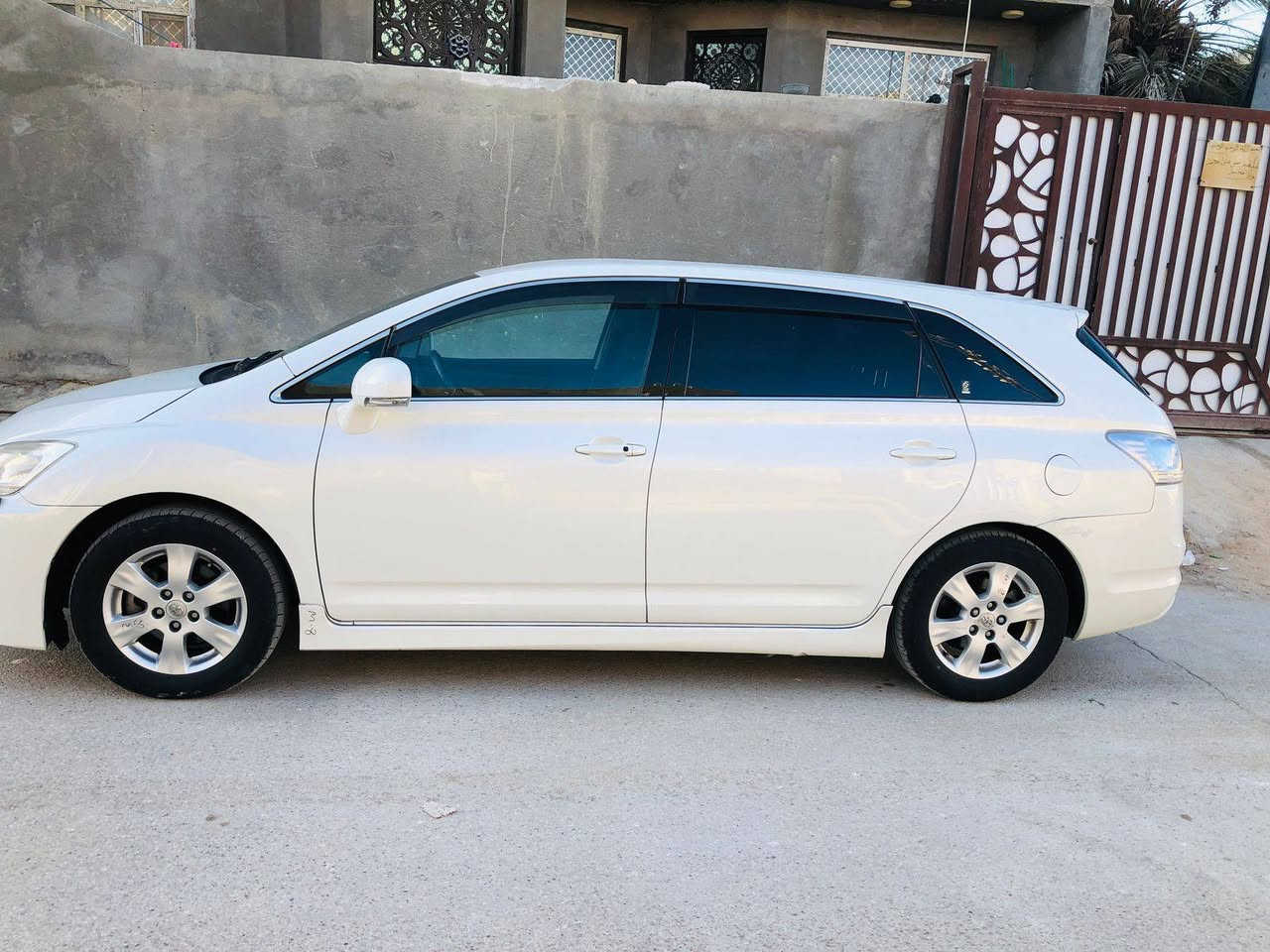 السلام عليكم
للبيع حاجز مرور
سيارة ادوات أدوات دخول جديد
مارك إكس زيو٢٠١٠
marke x 
 سيارة كفالة عامة... لا كص لا حادث لا غرق لا تبديل 
لاسرقة لا عشائر اكفلك هذني كلهن كل شيء ب سياره كفاله
مواصفات.. بصمة تشغيل وبصمة بيبان
شاشة كاميرا مري شفط
سبعة راكب.. تبريد شغال تدفئة
مكينة2400 .. الجامات كلهن كهربائيات علمآ سيارة دخول جديد 
للتواصل *********** .. للبيع  سعر 75 الناصرية مركز
