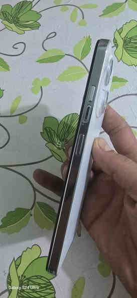 السلام عليكم تليفون تكنو POP9 بس مفتوح من الكارتون مستخدم جداً قليل جديد شخط مابي مواصفاته حلوه بصمه بالشاشه ذاكره 16 و رام 512 كامره الأساسيه 13 وبطاريه 5000 اندرويد 14  وسعره 90 وبي مجال شووويه ... مابي شاحنه ولا كارتونه 
هذا رقمي للتواصل ***********
