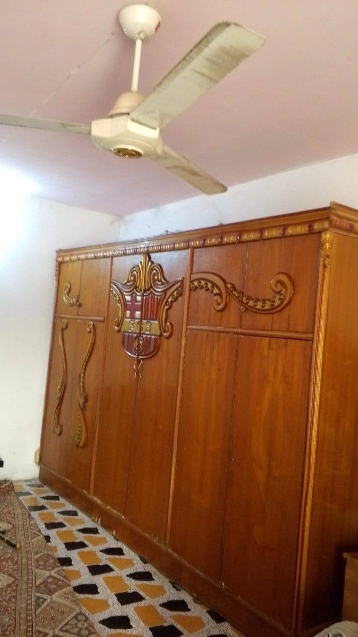 السلام عليكم غرفه البيع 
السعر 300
***********
الحسينيه
