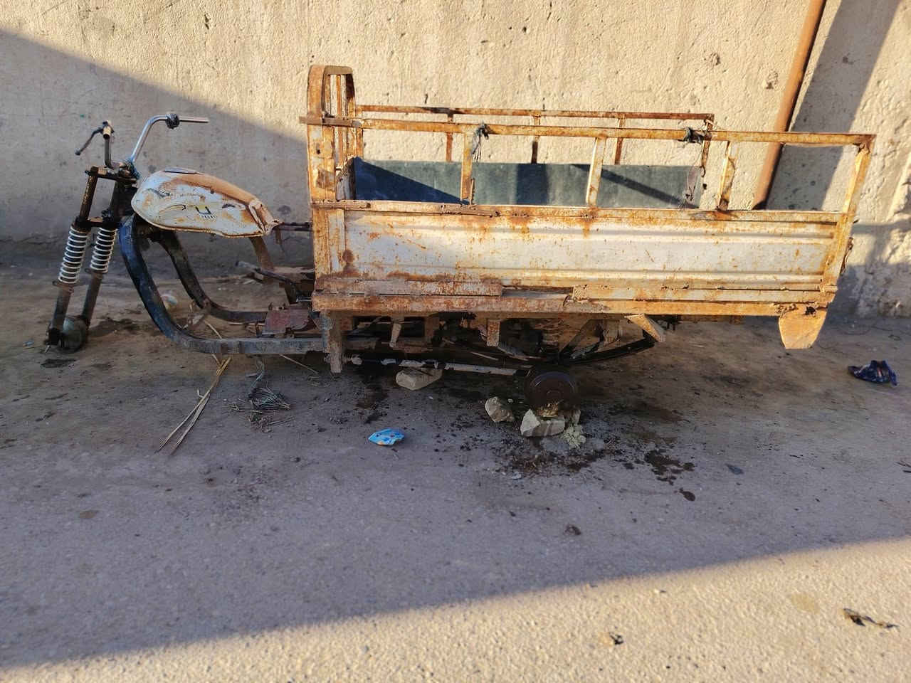 ستوته كلك مستعجل ع بيعه
بسعر.  200
مكان ناصريه
***********
