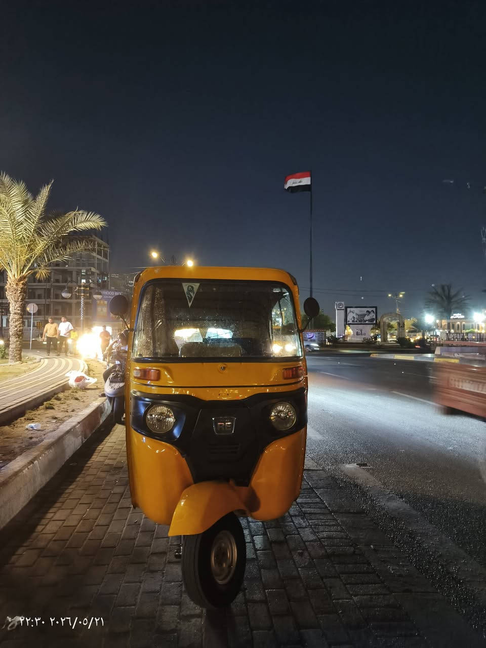 سلام عليكم تكتك للبيع رقم انكليزي تحويل ثاني يوم مكاني بغداد اي ستفسار عل رقم ‏‪***********‬‏
