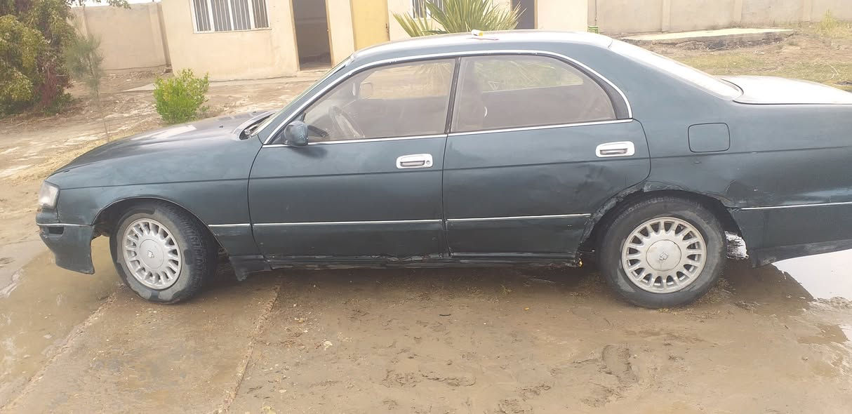 السلام عليكم  بطه كراون مكينه وكير جدد مكفوله من الكصه والضربه والنقل جثه رقم الماني حائز ثالث بيه وكاله سعر 28وبيه مجال الاتصال ***********
