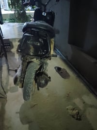 دراجه زعره حربيه خطين سعره 100او بيه مجال تصال07869850832