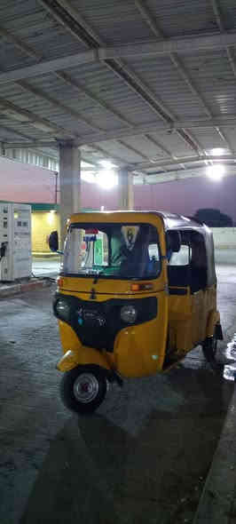 السلام عليكم 
تكتك موديل 2021 شهر 12 يوم 28 سنويه كامله تحويل ثاني يوم تكتك جاهزه من كلشي مابيه نقص 
العنوان البياع الشهداء 
السعر 7800 وبيه مجا***********
