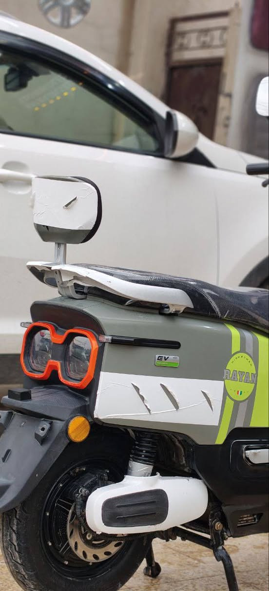 ماطور الريان جديد استخدام شهر الماطور جلخ ما بي يعني الماطور معنى الكلمه نظيف استخدام الشخص انطيك شرط تفحص الماطور لا متعوب ولا شي والله احلى من الصوره ست باتريات السعر الشراي يتصل راسلني واتساب ***********
