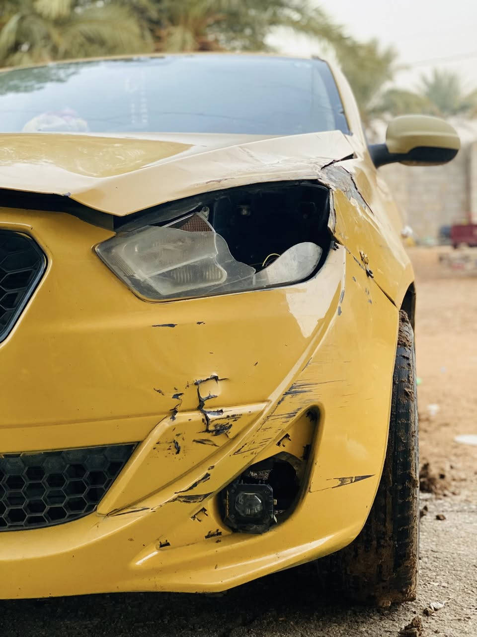 سلام عليكم فاو اولي ترهم مراوس او اطيهة مقدمه علا سياره موديل 2015 بيهة هاي الطخاط البسيطه مثل ما موضح بالصور رقم بغداد تحويل ثاني يوم مكاني كربلاء كير و محرك خير من الله نضيفات السعر 35 و تفاصيل اكثر اتصال ***********
