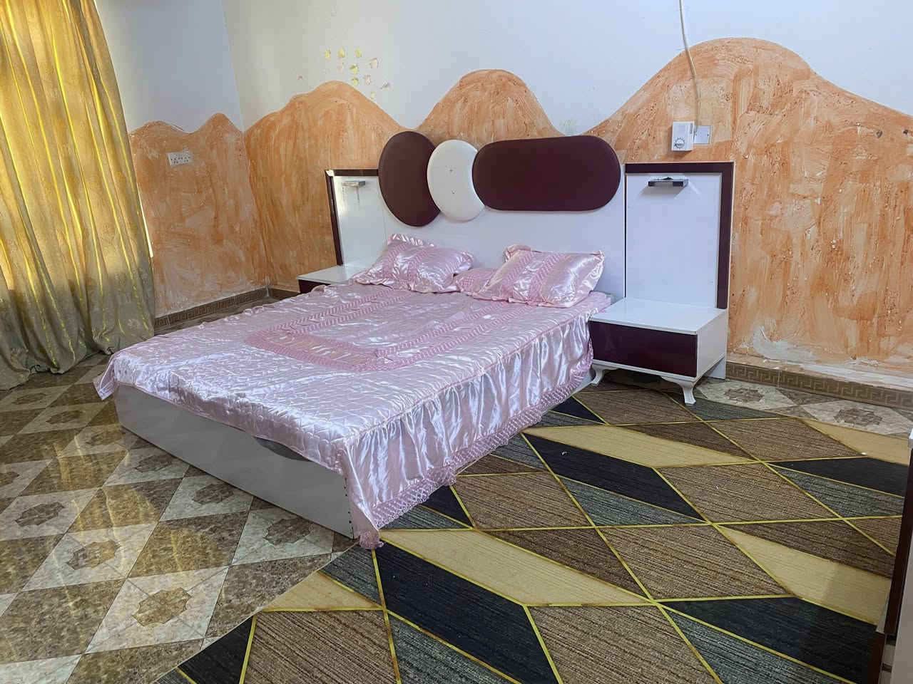 غرفه نوم تركي نضيفه  للبيع المستعجل  هيه والدوشك 175
وتساب 
***********
