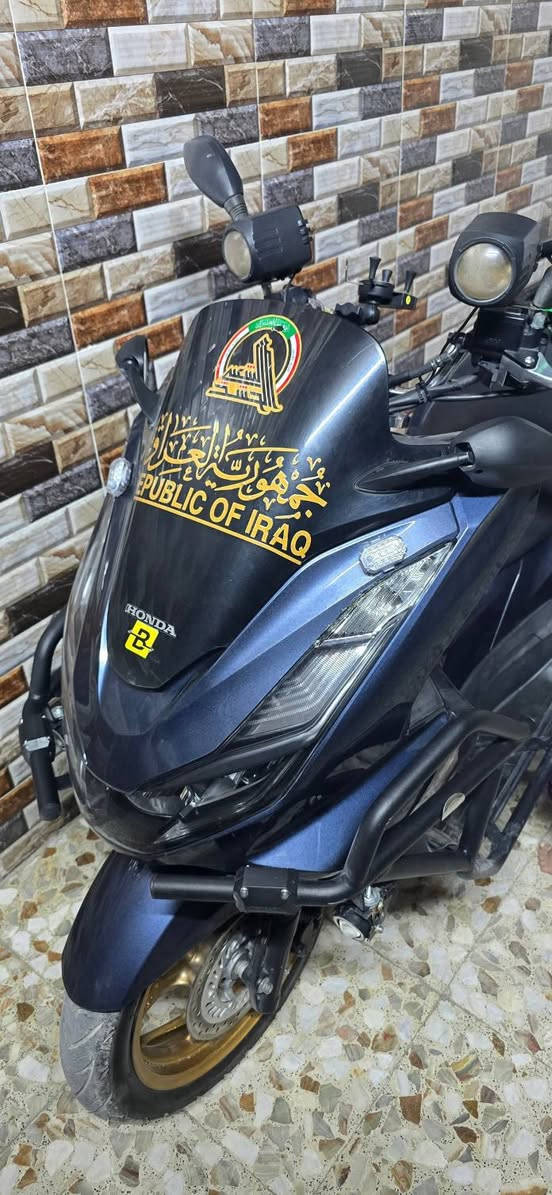 لللبــــــــــــيع رمبه اصلي
جديد شخط مابيها
محرك 125
 تجوه اصلي
mp3 اصلي
مرايات مزدوجة اصلي
لدات عدسه مزوده
ذرع كامل اصلي ياباني 
مرقمة رقمه كوت 
متوفره سنويه باسمي جاهزه للتحويل
السعر 34$
موقعي بغداد بلديات حي التراث
للتواصل *********** واتساب متوفر
