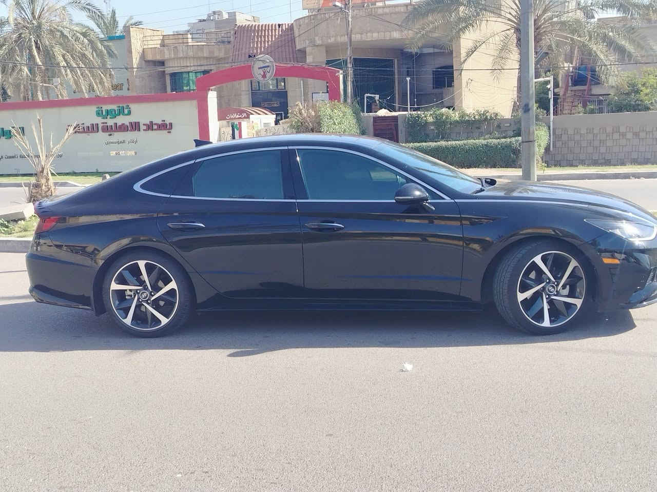 السلام عليكم...
رمضان كريم

للبيع سوناتا 2023 وارد أمريكي فول مواصفات  كلين السياره بدون حادث لون اسود رقم بغداد الدولي الجديد السياره جديده على وضع الشركه برغي ممفتوح بيهه مال بيت ماشيه (64km) السياره بيهه بارد بلجاملغ جهه السايق ورح انشر السونار مالتهه ويا الصور

مواصفات السياره

بنوراما

بصمه تشغيل وأبواب

مكينه 1600 تيربو فوول نشاط وقوه

كير دبل كلج بصمات

تشغيل عن بعد 

كشنات جلد

تبريد قطعتين

تدفئه كشن

سماعات Boss الصوت روعه كلش

اربع وضعيات قياده

حساسات اماميه خلفيه

رادارات اماميه خلفيه

ماسحات اوتو

صندوق ذكي يفتح عند الاقتراب

لدات اماميه

لايت زنون

ويل كبير

اوتو هولد

هاند بريك بصمه

نظام المحافظه عل خط المسار

نظام النقطه العمياء

شاشه ديجيتال

كرسي كهرباء

رادار جانبي

مود درايف

اشاير بالمري

تبريد بيانو

كروس تثبيت سرعه

قياده ذاتيه

شاحن ذكي

كل هاي المواصفات وبعد بيهه مواصفات كلش حلوه حتى إذا اكو غراض على الكشن الوره من تنزل اتنبهك السياره اكو غراض ليوره بلشاشه مواصفاتهه اتخبل واكو شغلات نسيتهن بعد

مكان السياره بغداد السيديه

للاتصال ***********

السعر (192) وبيهه مجال بسيط
