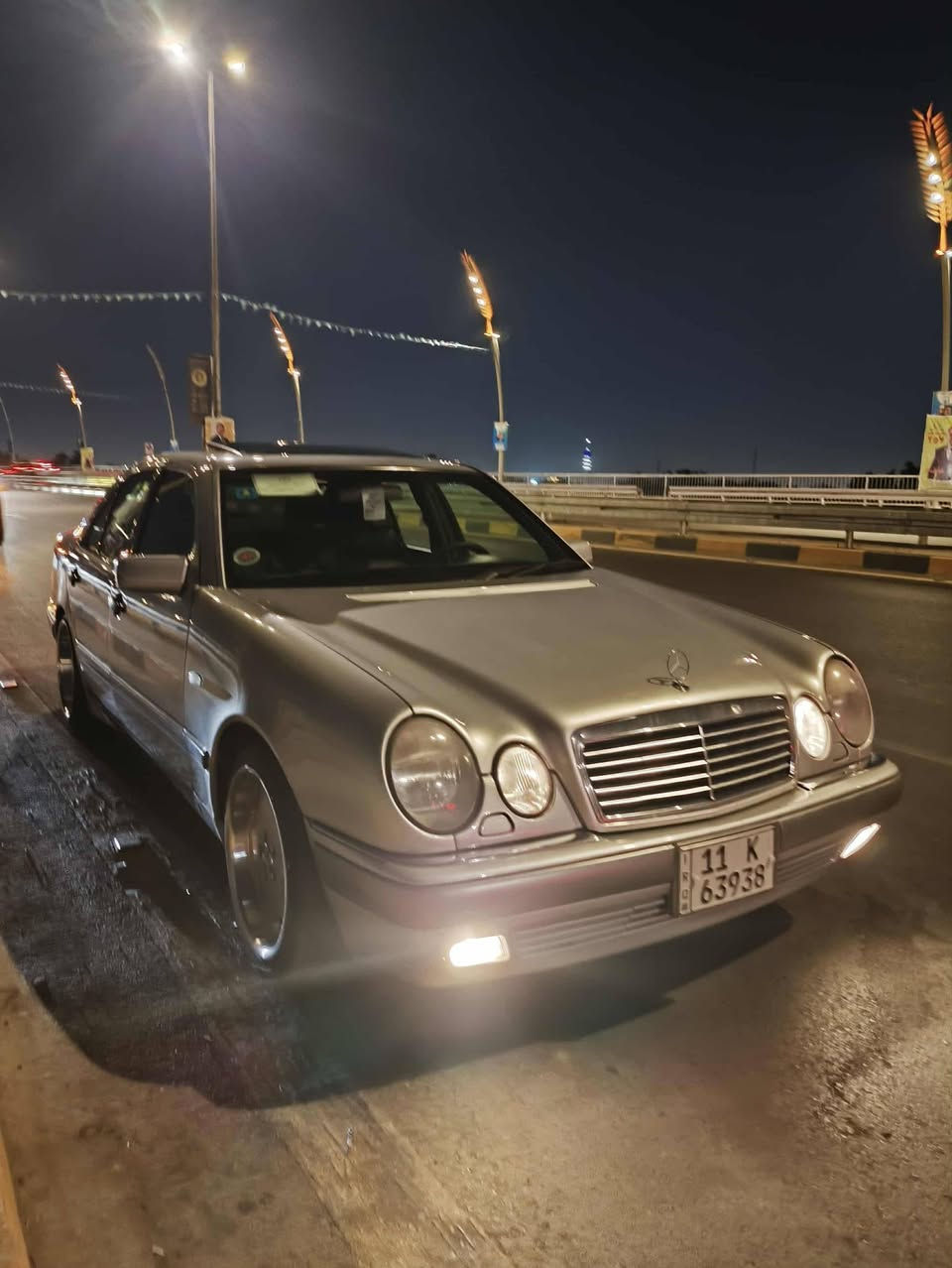 للبيع او مراوس باخرة
مارسدس ام عيون موديل 1995 محرك خراطيم ٣٢٠
فول مواصفات بفئته فتحه كشنات جلد بردة كهرباء  كشن كهربا ثلاجة منضومة زنون عالي ناصي تبريد ثلج صبغ عام للجمالية ماشية 140 حقيقي سنوية جديدة بسمي سعر ١١٥ أو مراوس باخرة نضيفة وانطي فرق ***********
