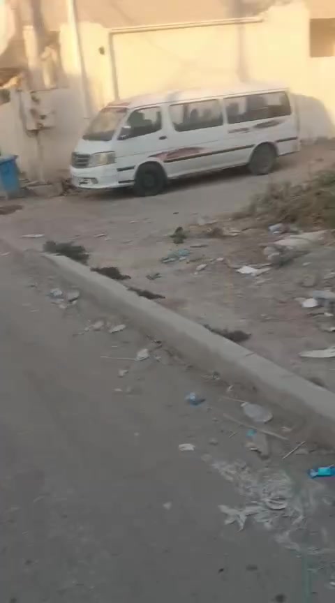 هيكل للبيع ١٠٠متر سند ٢٥الفحامه شارع المركز طابق واحد غرفت نوم وستقبال ومطبخ وصحيات اي استفسار اتصل ***********
