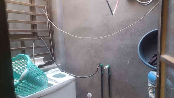 السلام عليكم دار للبيع طابو زراعي سند في زوير الغربية 25 يتكون المساحه113
مطبخ 450/350

كلدور 4/430

صاله401/530

غرفة نوم 40/410

منور 220/120

حمام 220/120 +حمام طابق ثاني نقص بس انارة

+درج بدون تطليك والبيتونه  سكف سندويج والصطح ع الكير 

السعر 70وبي مجال لستفار رقم ***********
