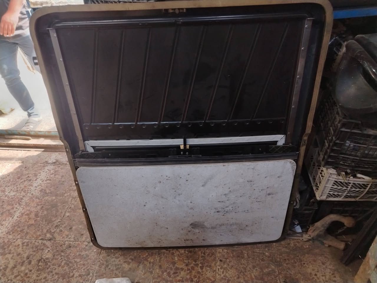 حكمت النعماني
الشيخ عمر. شارع الثالث
مجمع بغداد ***********
