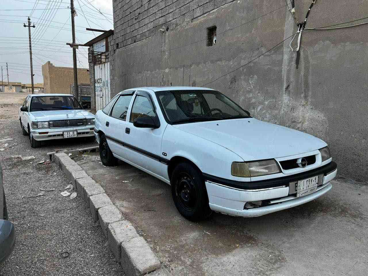 السلام عليكم اوبل فكترا موديل1993 مكينه2000  مجفته جديد رقم كركوك مشروع وطني  باسمي ماعليها اي غرامه سياره كهربائيات كامله وشغاله تخم تاير جديد مابيها اي خياسات دورانات الجاملغ الخلفيه بلاديات مكاني النهروان ***********
*********** بغداد, العراق
