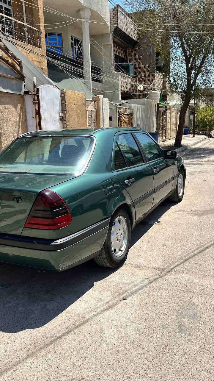 مرسيدس c200
موديل 1995 
محرك و كير بطه 2500 
تخم تاير جديد 
بطارية جديد 
صبغ جماليه عام 
سياره لا تصرف و لا تنقيص 
سياره تبريد شغال نقص راديتة و غاز 
سياره بسمي تحويل مباشر مشروع وطني تحويل اي مكان 
تنتهي سنوية 2027
بغداد زعفرانيه

***********

سعر 50
