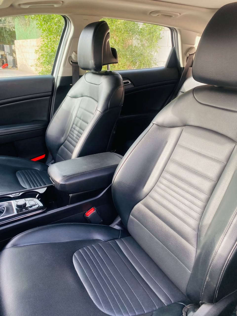 السلام عليكم
سبورتج برستيج اكس برو ابيض موديل 2023 4xاعلى فئه بلسبورتج

 (حادث خفيف بدون ايرباك)

حجم لارج فئة 4X  اعلى المواصفات بيها فول من كل شي

5 كامرات 

مرقم بغداد تحويل ثاني يوم

سيارة جديده ماشيه ٥١ كم محرك ٢٥٠٠ 

بانوراما طگتين

كشنات جلد رياضي

جنطة گهرباء وتفتح من تقترب منها

بصمة ابواب وتشغيل وجنطة

فور ويل

تشغيل عن بعد

كراسي كهرباء

تدفئة كشنات تبريد كشنات

ستيرن تدفئة وجلد خياط

خزن كشن السايق ميموري

اشاير بالمري

كامرات عند تشغيل الاشاره

 لايت اوتو

 اطفاء ذاتي

تبريد قطعتين 

 نزول منحدرات

مانع تزحلق

انظمة قيادة 

بلوجكترات

شاشة كبيره متصلة وشاشة تبريد متغيرة

عدادات ديجيتال

شحن موبايل امامي وبالكشنات الخلفيه

بل كار بلي واندرويد وكافة الخدمات

شحن وايرليس

انارة داخليه لمس

 لايت زينون لد امامي

بك لايت لد

حساسات خلفية امامية

رادارات جانبية اماميه خلفية

ويل كب حجم 19 

توقف ذاتي

هاند بريك دگمة

 وبعد بيها هواي مواصفات

السعر ٢٢٠$ وبيها مجال بسيط

مكاني بغدادالامين ***********
