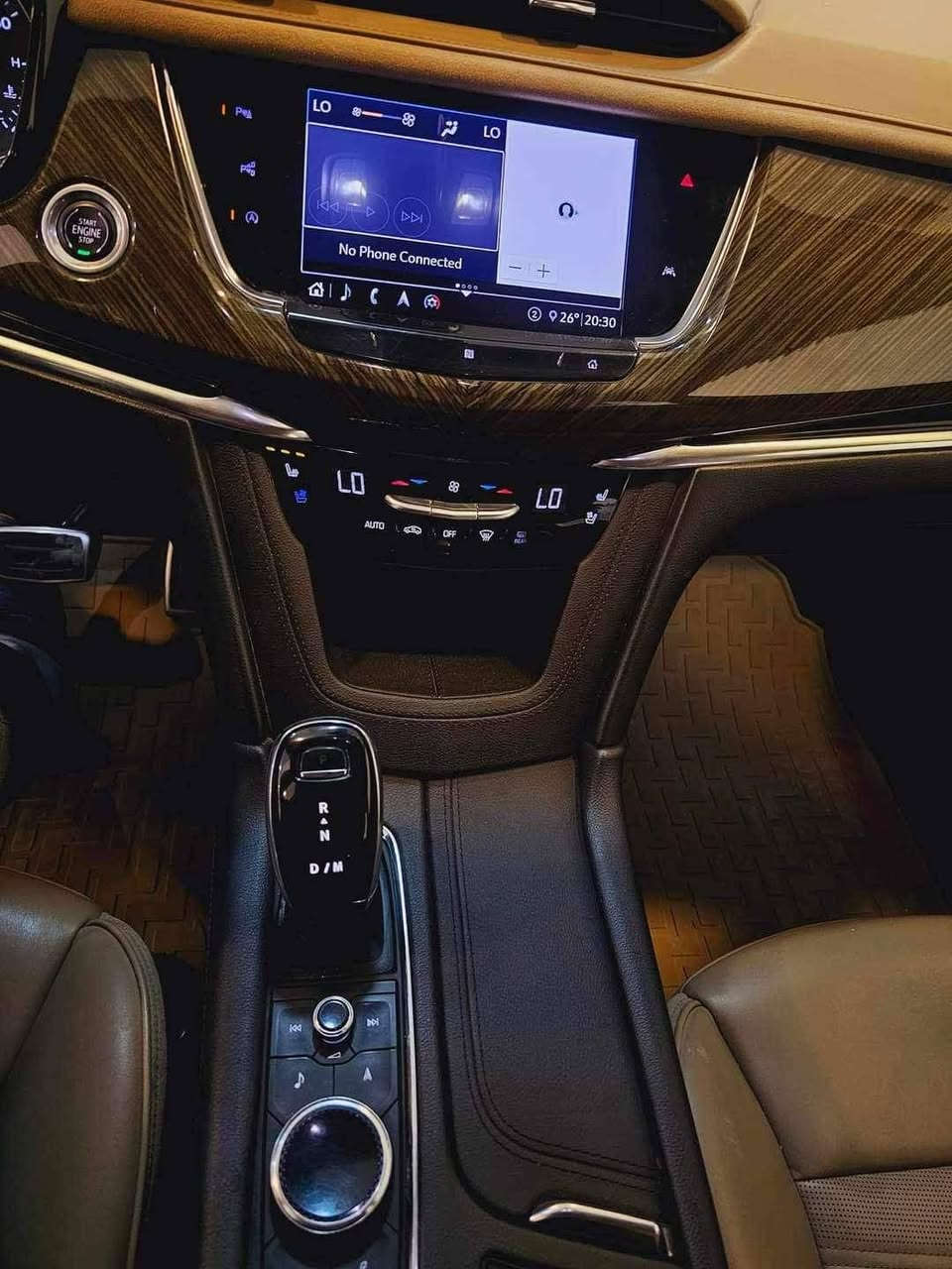 كديلاك XT6  موديل 2020 وراد امريكي السياره فول مواصفات صور الحادث موجودة
الضربة بالجنطة فقط
مع صبغ بنيد بالعراق
  مواصفات السيارة
سبعه راكب 
بانوراما فتحتين 
ثلاث قطع تبريد 
بصمه تشغيل وتشغيل عن بعد
بصمه ابواب 4+جنطة
جنطةكهرباء مع خاصية الفتح عن طريق القدم
كشنات فول كهرباء+ارتجاج تنبيه
كشنات تدفئه تبريد
كشنات الخلفية تدفئة
مكينه 6سلندر 3.6 
الكير ٩ نمر
 انظمة قيادة متعددة
مودات خزن ستيرن وكشن مع ذاكرة تخزين
شفتات سرعة
شحن واير ليس
ويل٢١
رادارات امامي خلفي 
توقف ذاتي +قياده ذاتية
ركن بالكراج تلقائي
دبل جام
نظام سماعات Bose رهيب
داتا شو ع زجاج الامامي
حساس حركة داخل السيارة
منبه في حال وجود اغراض بالمقعد الخلفي 
حساس رطوبة على الزجاج الخلفي
شواحن type c
ومواصفات اخرى كثيرة
السياره ماشيه ١١٢ الف
السعر 30000$


**إذا كنت صاحب هذا الإعلان وتريد حذفه لأي سبب، رجاءا أرسل رسالة إلى الدعم الفني**