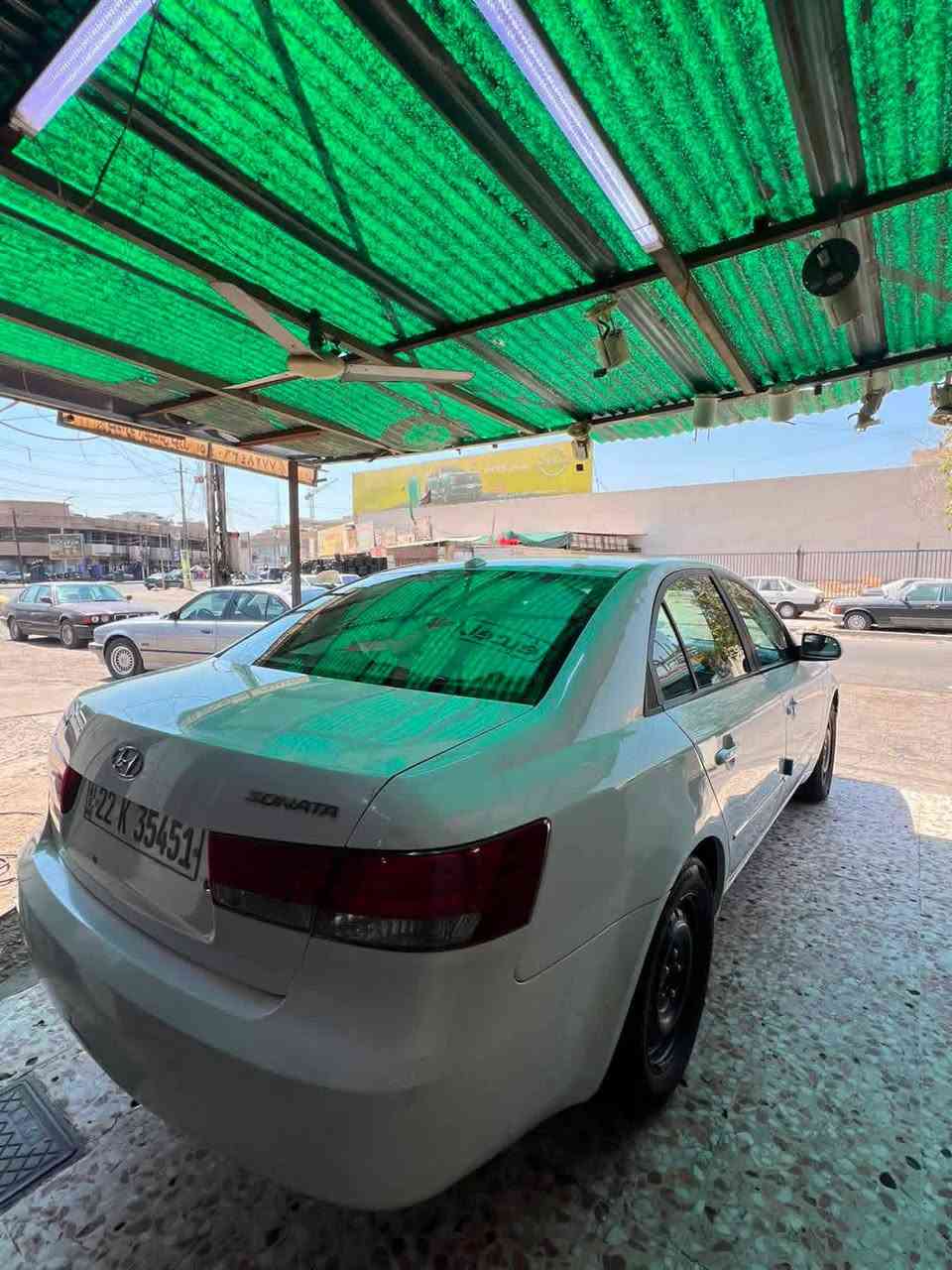 سلام عليكم ورحمة الله وبركاته 
حبايبي الغوالي عندي سوناتا موديل 
2008 محرك 2400 دوش 
رقم اربيل جديد هزه جديده 
سنويه جديده شرط تحويل 
داخل عسلي سياره وارد امريكا 
بيه قطعه وحده مبدله بلاديه 
وبيه جوة تريشه مال باب راكب 
صبغ بدون داخل وبيه طخه بصيطه
ماملعوب بيه سياره محرك كير تبريد 
شرط سياره مابيه اي نقص وسوناتا 
نضيف قليل سياره كلش حلوه 
للبيع او مراوس حسب القناعه 
سعر 113 ورقه وبيه مجال للطيبين 
الاستفسار اكثر الخاص مفتوح او 
هاذا رقمي ***********
