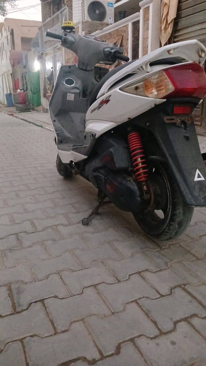 سكنس فحل  رمبه دراجه نضيفه من كلشي
السعر /مليون:* او بيه مجال بسيط
الرقم بي واتساب او رصيد ***********
