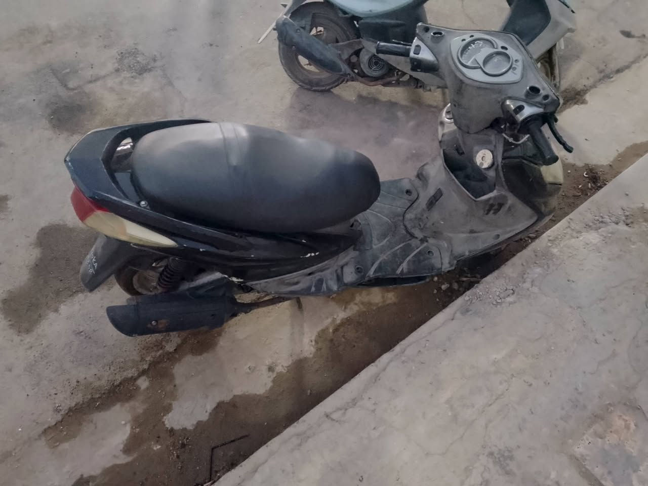 دراجه سكنس فحل كابريتر
دراجه شغاله نكره سلف 
كهربائيات كله شغاله 
مكينه خير من الله 
كفرات بلادي بس عوزهن ترتيب 
سعر 500 وبيه مجال 
شعب 
***********
