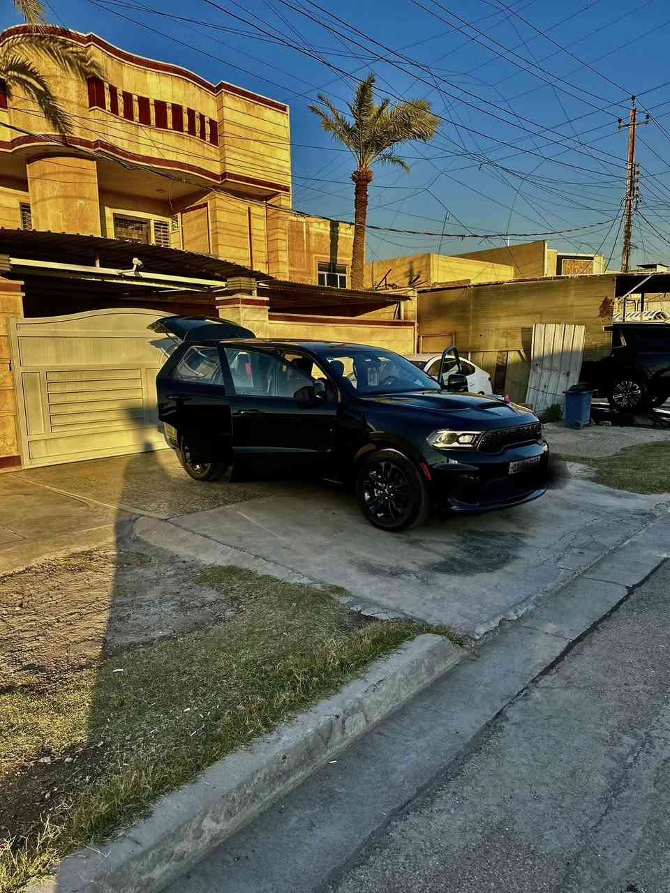 سلام عليكم دارنكو موديل 22
ارتي رقمها بغداد بسمي 
حادثها بس باب وطلع بيها كلير 
بابين بدون ضربه بدون فتح كلير  من امريكه 
سياره نضيفه ماشيه 30 
 مكان السياره بغداد حي العامل  
اي ستفسار ***********
