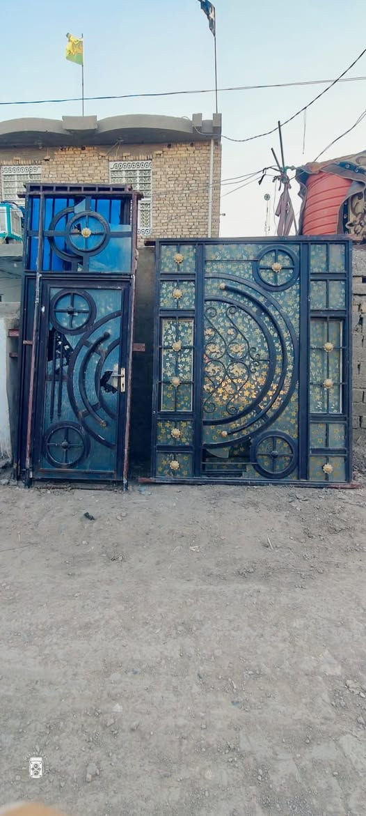 السلام عليكم
للبيع
شيلمان بلجيكي +ايراني
زوايا
شبابيك ابواب حديد 

العنوان كوت شارع النفط 
قرب كهوة بيت الطين 
***********
***********
