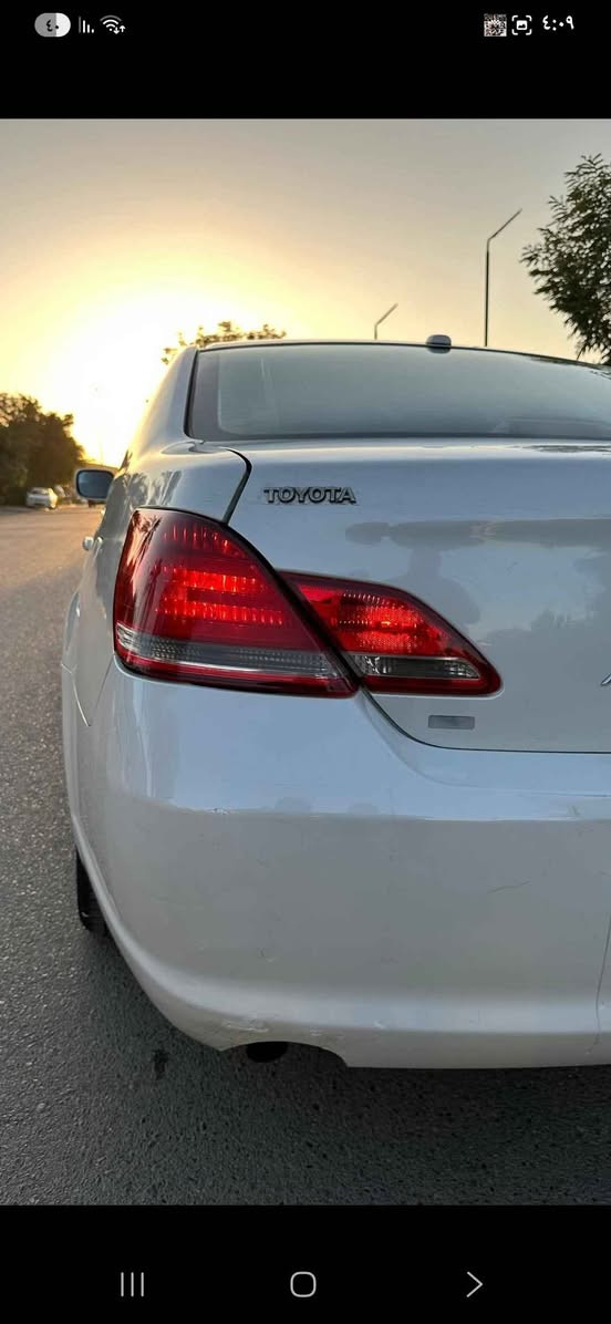 تيوتا افلون 
السياره كفاله بيها قطعه وحده بس الباقي كله مكفول سياره جديده تخم تاير حداديه كلش كلش جديده كامله من كلشي .
مواصفات السياره :
فتحه سقف
بصمه
كشنات جلد
تحكم ستيرن جهتين 
خزن كشنات
كشنات كهرباء 
علما ان السياره مديل ٢٠٠٧ 
للاستفستر اتصل غلى الرقم 
*********** Singapore
