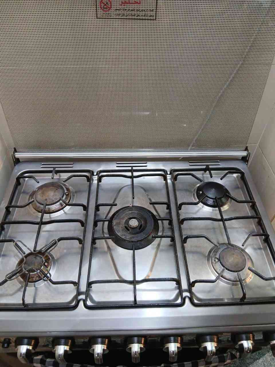 طباخ 5عيون فرن شغال فوك وجوه للاستفسار ***********متوفر واتس اب
