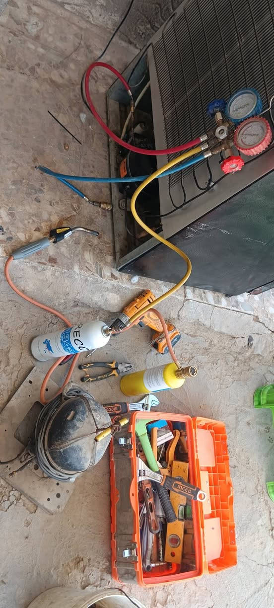 السلام عليكم. صيانة لكافة اجهزة التبريد   سبالت  ثلاجات  مجمدات  برادات.   تنصيب سبالت  غسل  شحن غاز  بابل  جميع انحاء  بابل. علما الصيانة  موقعيه  ***********. يوجد واتساب
