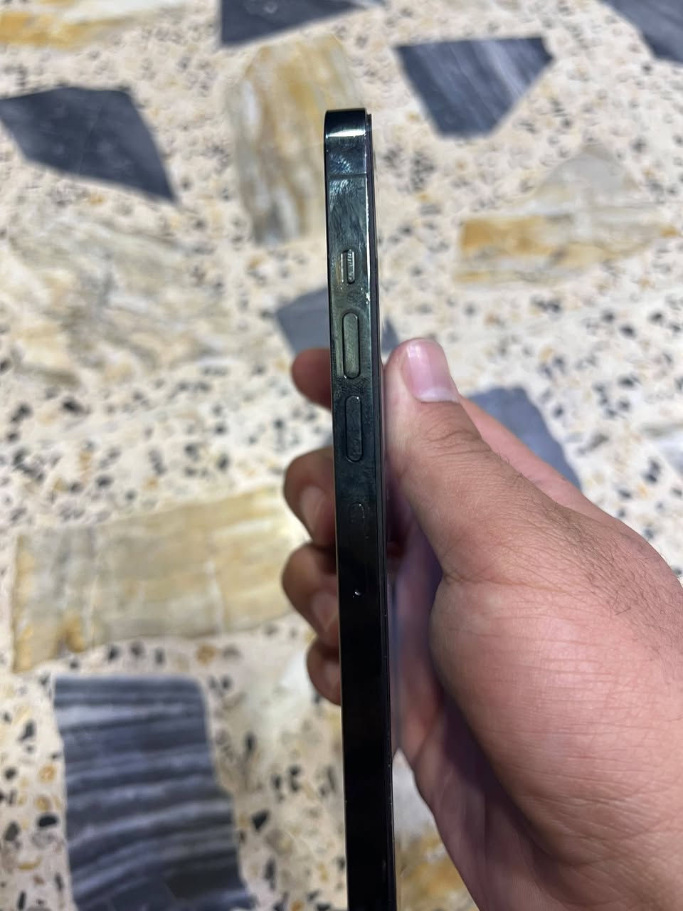 ايفون 13 برو ماكس قافل ايكلود ومبدل شاشه وشاشه بيهة فطر الجهاز نضيف مكاني بغداد سعر بـ150
‏‪***********‬‏
