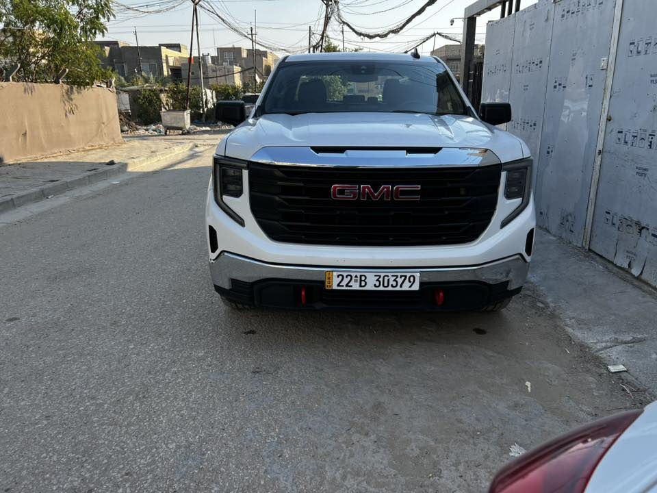 سلام عليكم جمسي سيره البيع صبغ فقط جاملغ امامي او اربع اصابع تعديل بارد بل بنيد بدون دواخل بدون ارباك شاصي كله مكفول محرك 4 2700 تيربو موديل 2024 دخول جديد السياره رقم شمالي ***********
