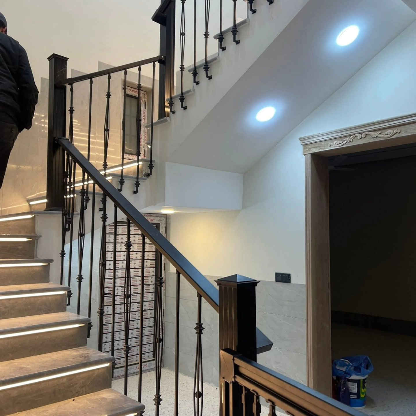 -شغلنا مع وصل ضمان 💚👌. 

#معمل_الأخوين لتجهيز وتنصيب  انواع محجرات الكلاسيك وبالتصاميم المتنوعة والعصرية ، مع لمسة للأبداع والفن 😍👌🙏، الأسعار مناسبة جداً وحسب الطلب♦.
. كل اللي عليك تختار وتجهز اللقطة بيتك وبوقت محدود
. 
// ملاحظة نشتغل واسط ومحافظات 
للتواصل على الارقام 
***********  /  ***********
_العنوان / واسط _قضاء العزيزية . الكرامة 💙
