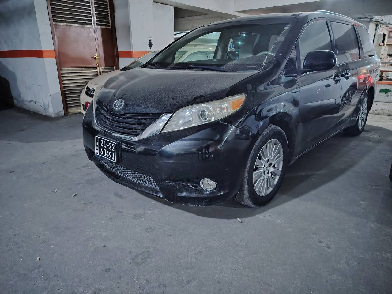 تيوتا سينا ٢٠١٢ للبيع بدون رقم سياره بجم كبس بدون كص ماشييه ١١٧ كيلومتر بدون حاديس بدونضربه سياره مال دوبي دخلت شيمال هسه قرار دكدر رقمها محافضات عيراق كيرمحريك جديد سعره ٨٠ورقه بي منفيس دوبي ***********.
