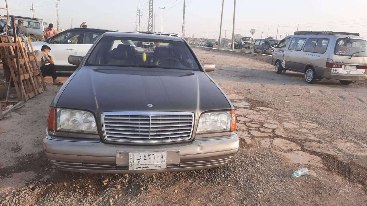 السلام عليكم 
مرسيدس شبح موديل ٩١ بلادي محرك تابوت ٣٢٠ كهربائيات كلها شغالة  السيارة بأسمي سياره خير من الله  رقم انگليزي جديد سنوية لل ٢٧  مكاني ديالى بعقوبة 

***********.  الخاص مفتوح
