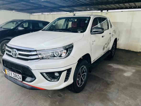 تي اردي موديل 2018 رقم اربيل جديد سنويه جديده السياره جديده ومكفول 
ماشيه 120
السعر 310 والسوك كلشي بي  السياره جديده وماماشيه هواي 
شراي يتصل ***********///***********
مكاني العماره كميت
