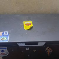 مجمده للبيع صار لها سنه مستخدمه سعره ب 300  كلش نظيف  واتساب 077114338...